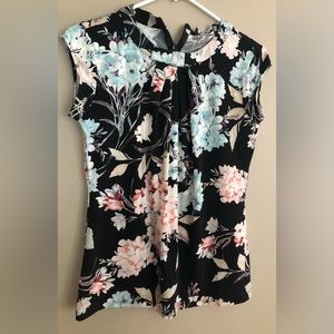 NWT  KARL LAGERFELD Black Floral Sleeveless Blouse  Size XS